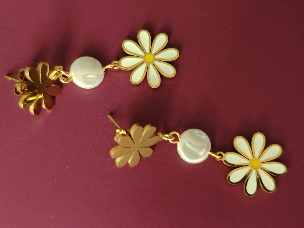 Anti-tarnish Daisy Danglers with Pearl