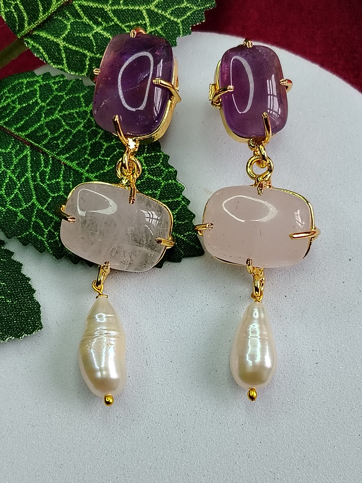 Double Layered Semi-precious Stone Neckpiece with Earrings