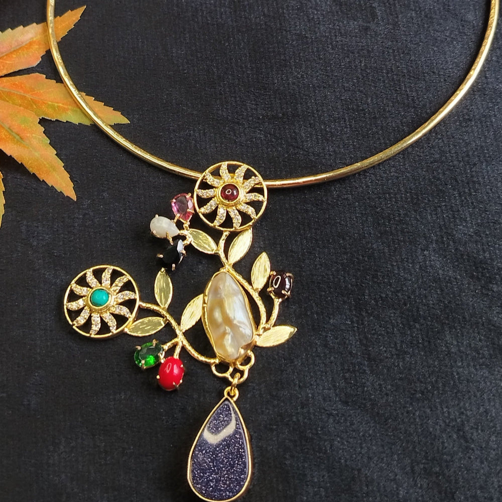Druzy Stone and Baroque Pearl Pendant Hasli