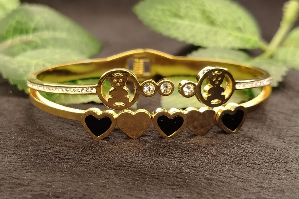 ANti-tarnish 2 Layered Bracelet with Hearts and Teddy
