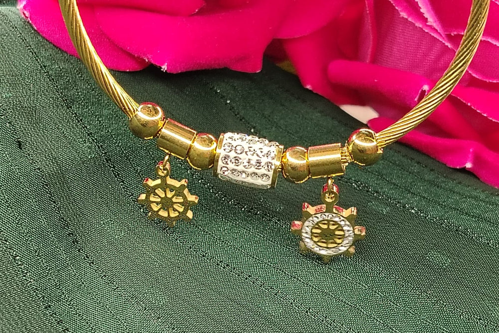 Snowflake Charms Anti-tarnish Bracelet on Green Backdrop