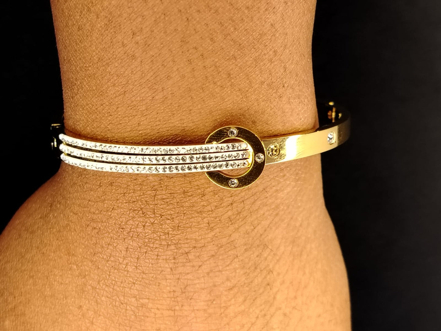 Belt Motif Anti-tarnish CZ Bracelet