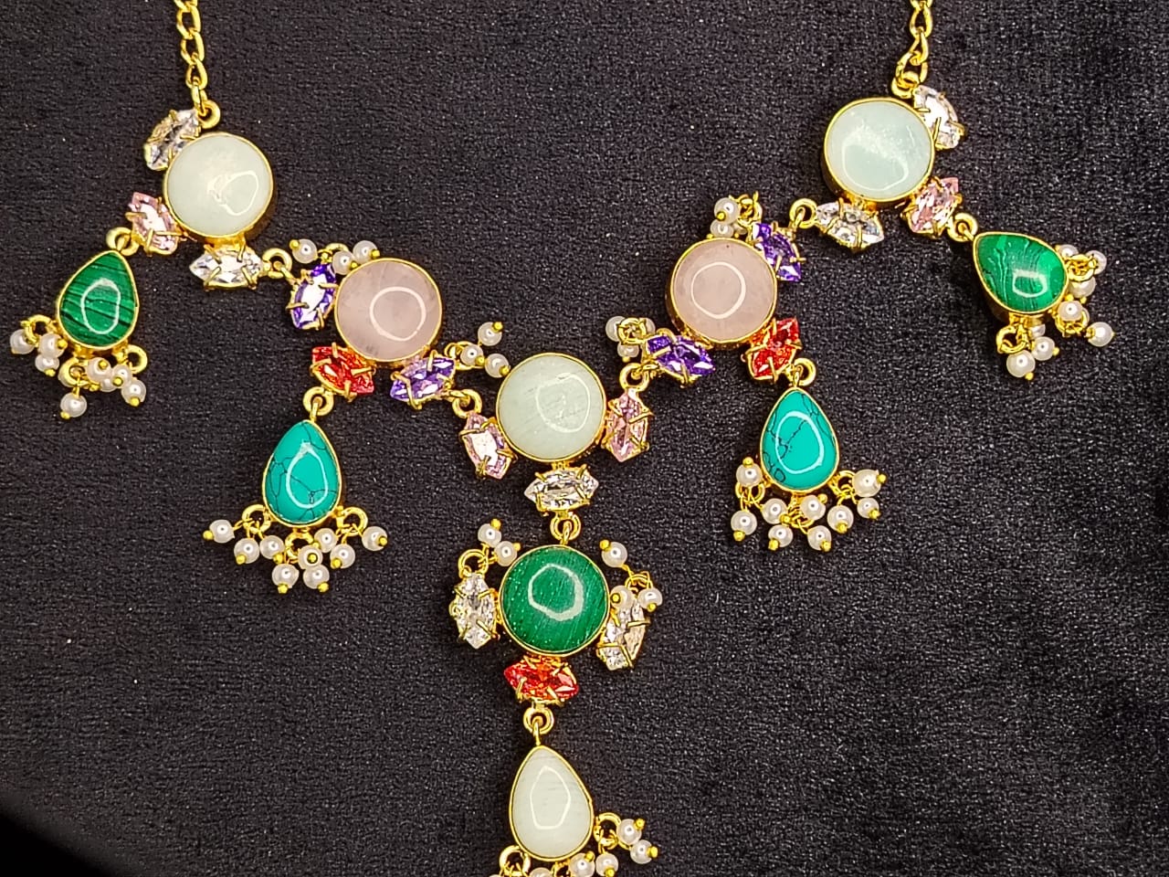 Celebrity Style Natural Gemstone Neckpiece with Earrings