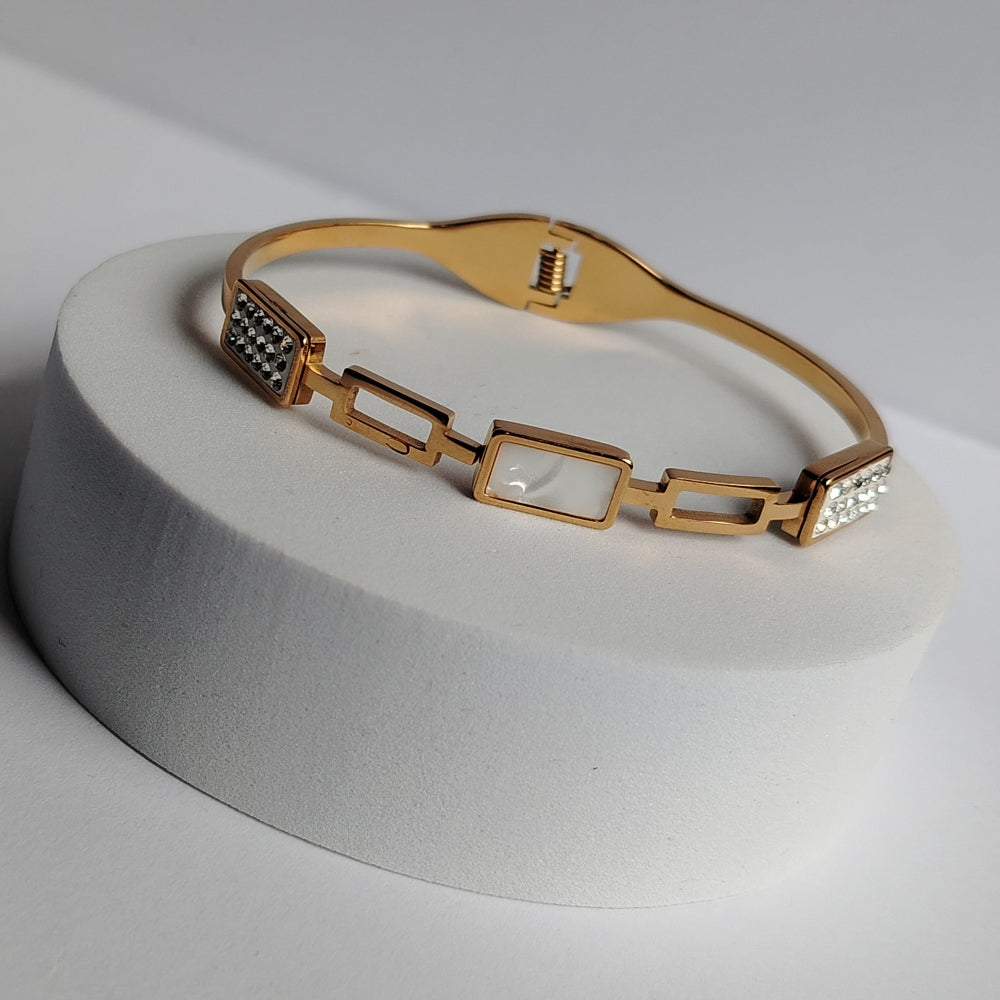 Light- weight Front Openable Bracelet/ Handcuff with MOP